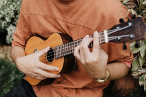 Góc trong gảy đàn ukulele