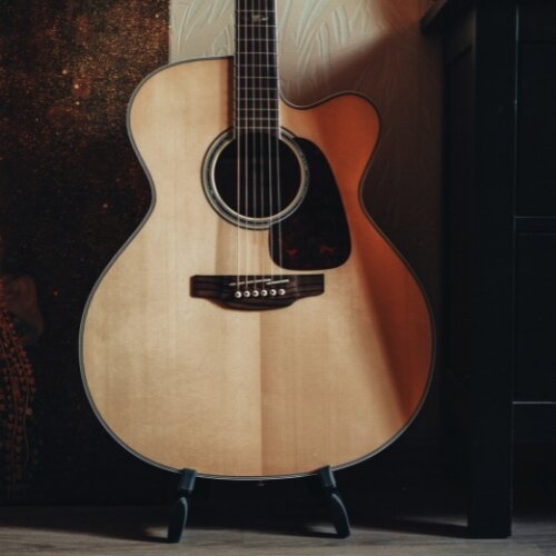 Những yếu tố cần xem xét khi chọn dây đàn guitar acoustic tốt
